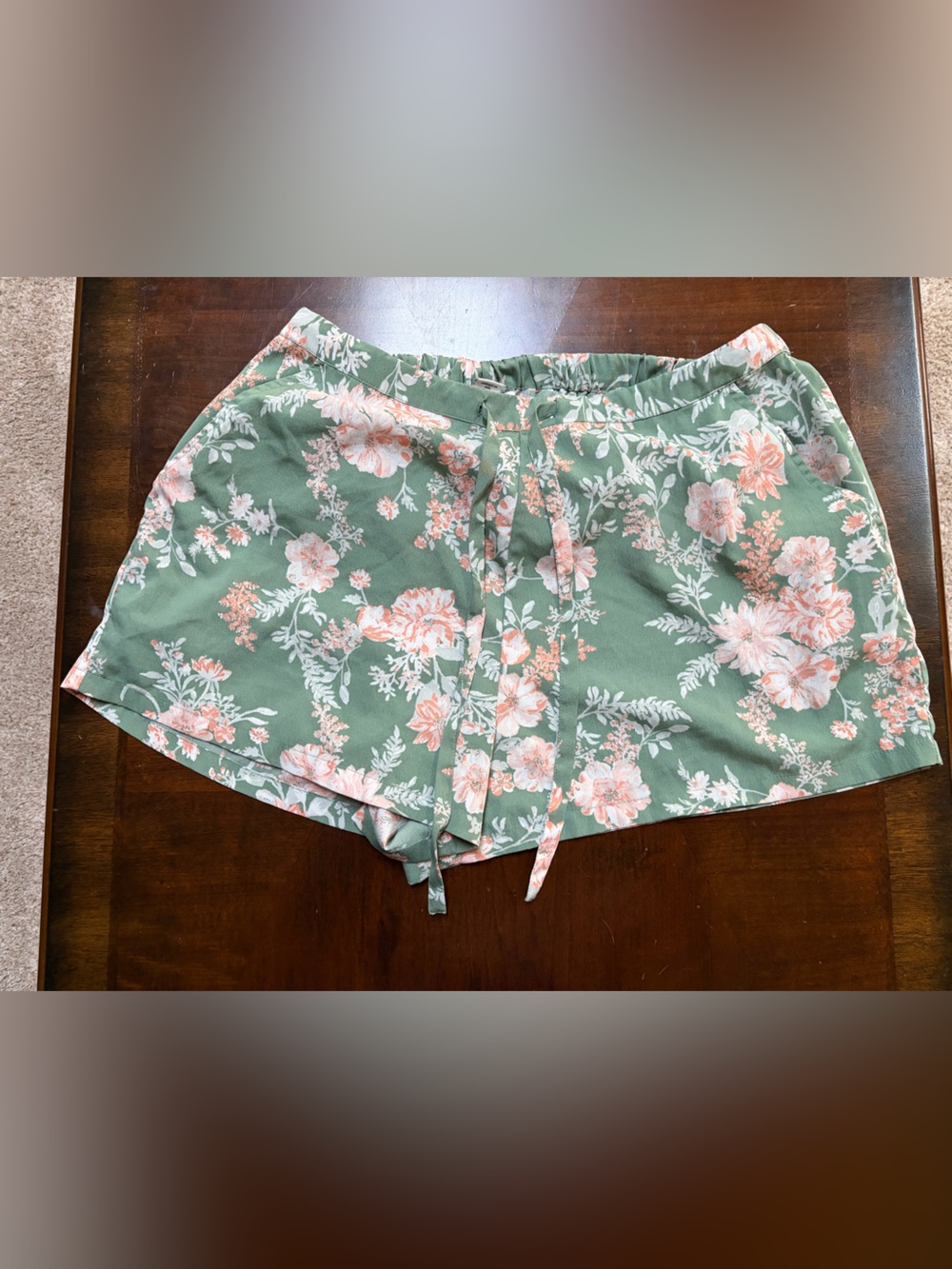 cupcakes & cashmere Green Floral Tie-Waist Skort with Pink Accents